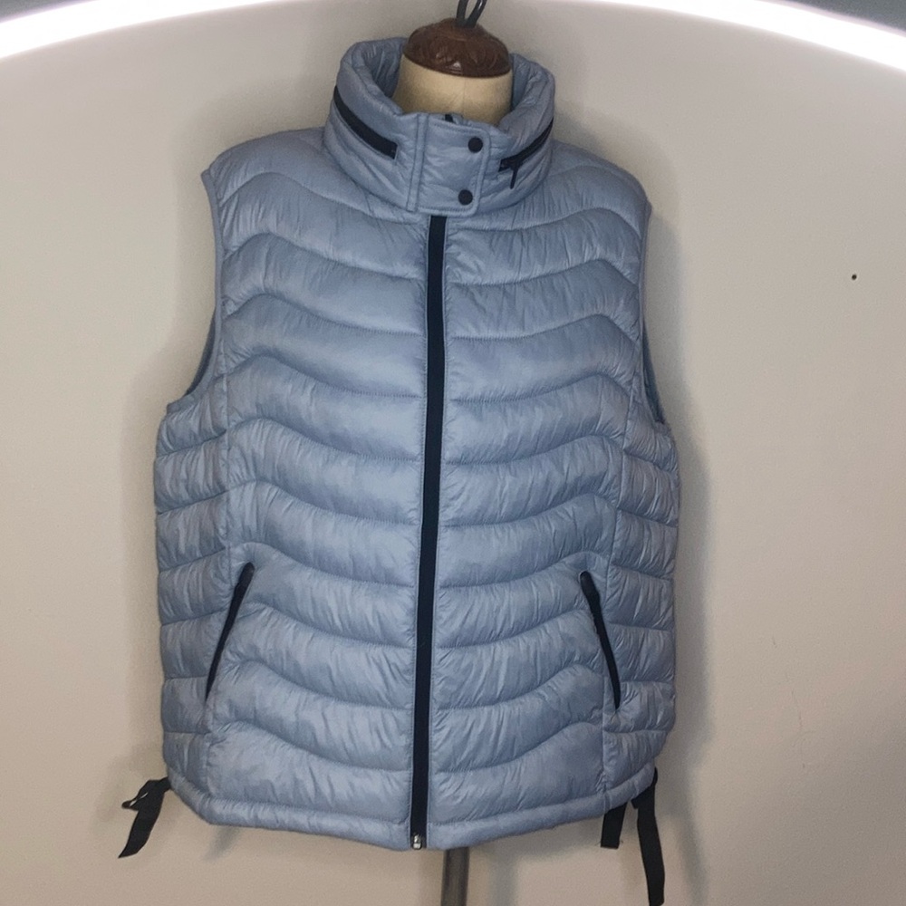 Bernardo Womens Blue Down Puffer Vest, Size XXL Really Nice!